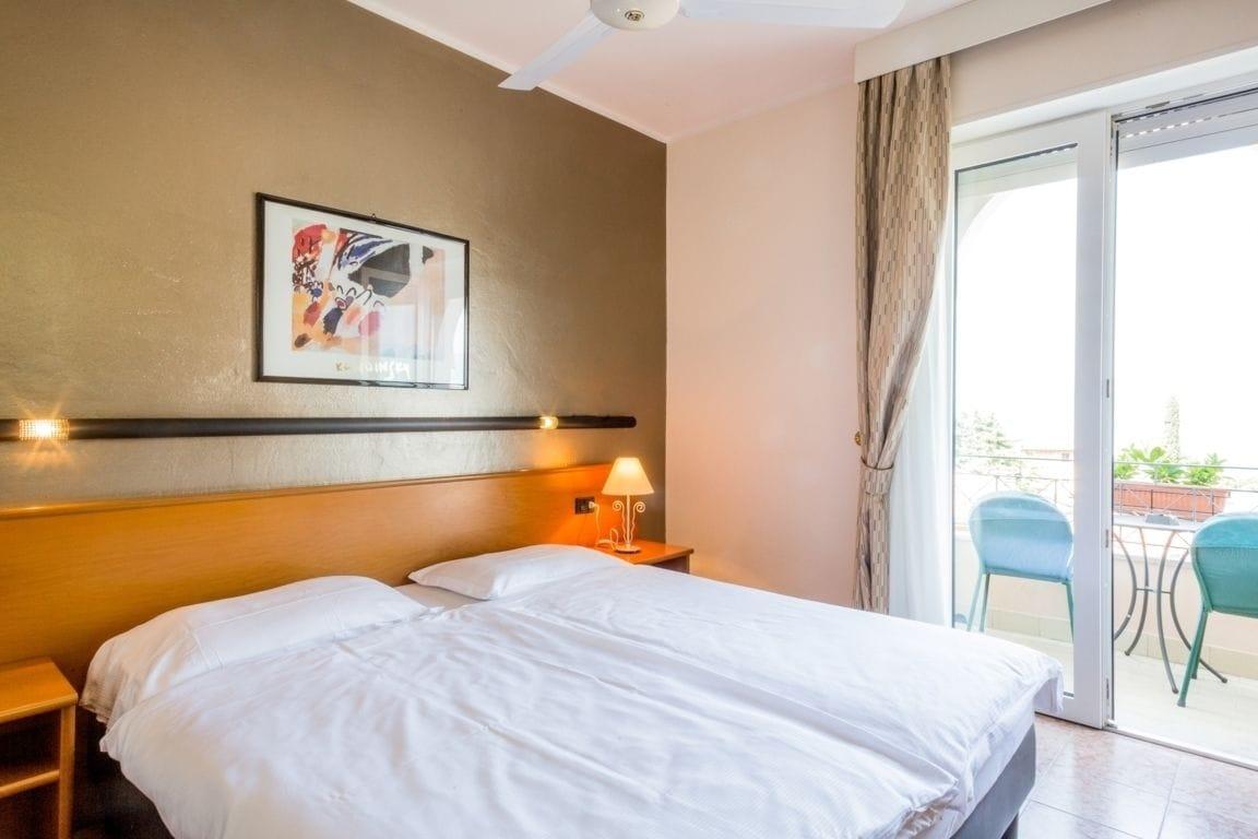 Hotel Pace Torri Del Benaco Εξωτερικό φωτογραφία