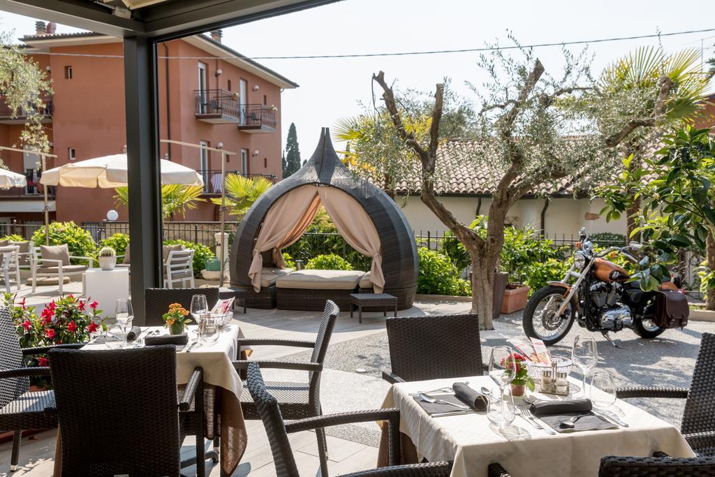 Hotel Pace Torri Del Benaco Εξωτερικό φωτογραφία