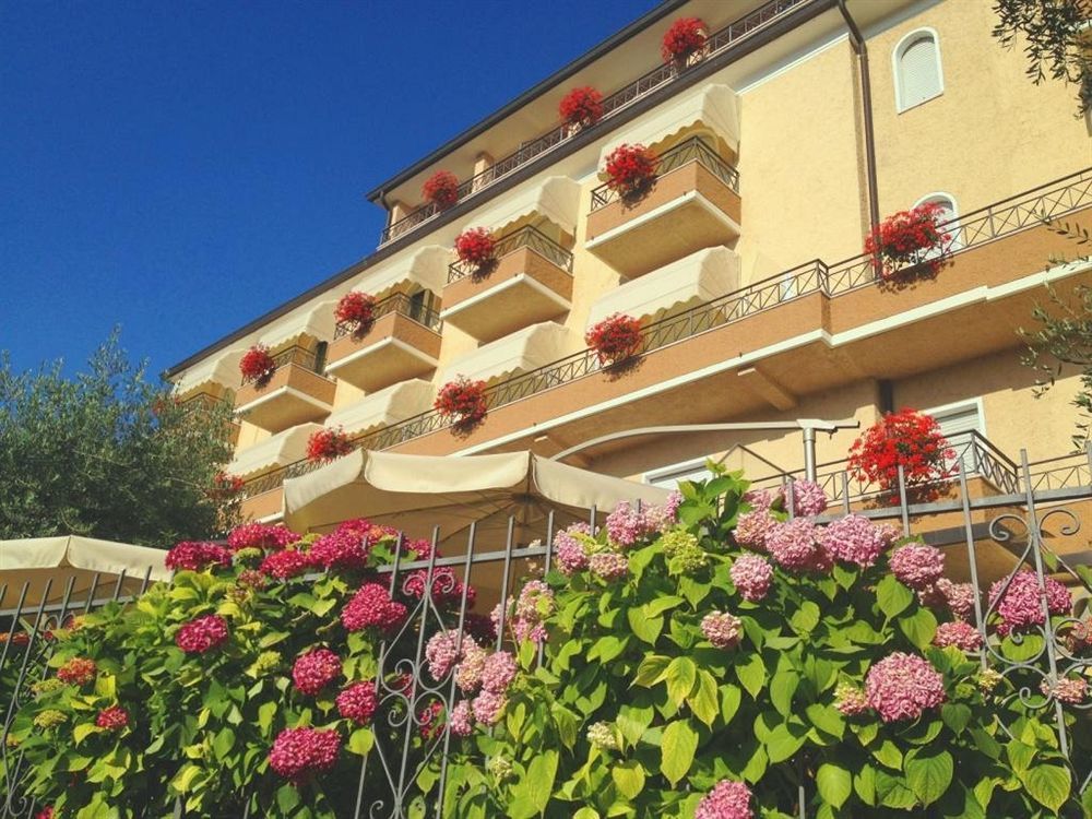 Hotel Pace Torri Del Benaco Εξωτερικό φωτογραφία